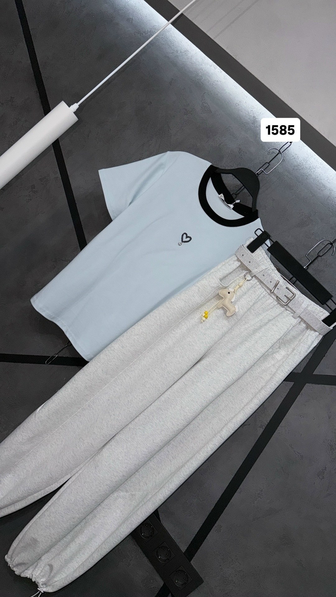 спортивные штаны,брюки модные,спортивные брюки,штаны модные,штаны