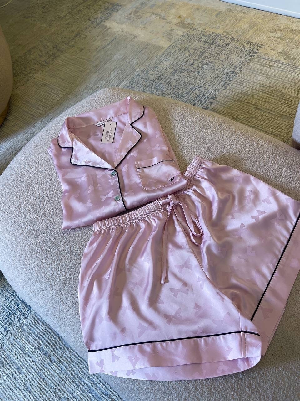 шелковая пижама с шортами и рубашкой,женская пижама с шортами,женская пижама,пижама,пижама розовая