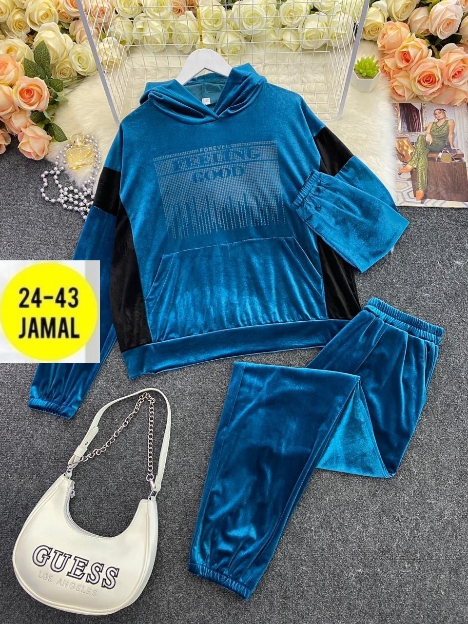 женский спортивный костюм больших размеров,женские костюмы спортивные,костюм спортивные больших размеров,велюровый спортивный костюм больших размеров,велюровый спортивный костюм