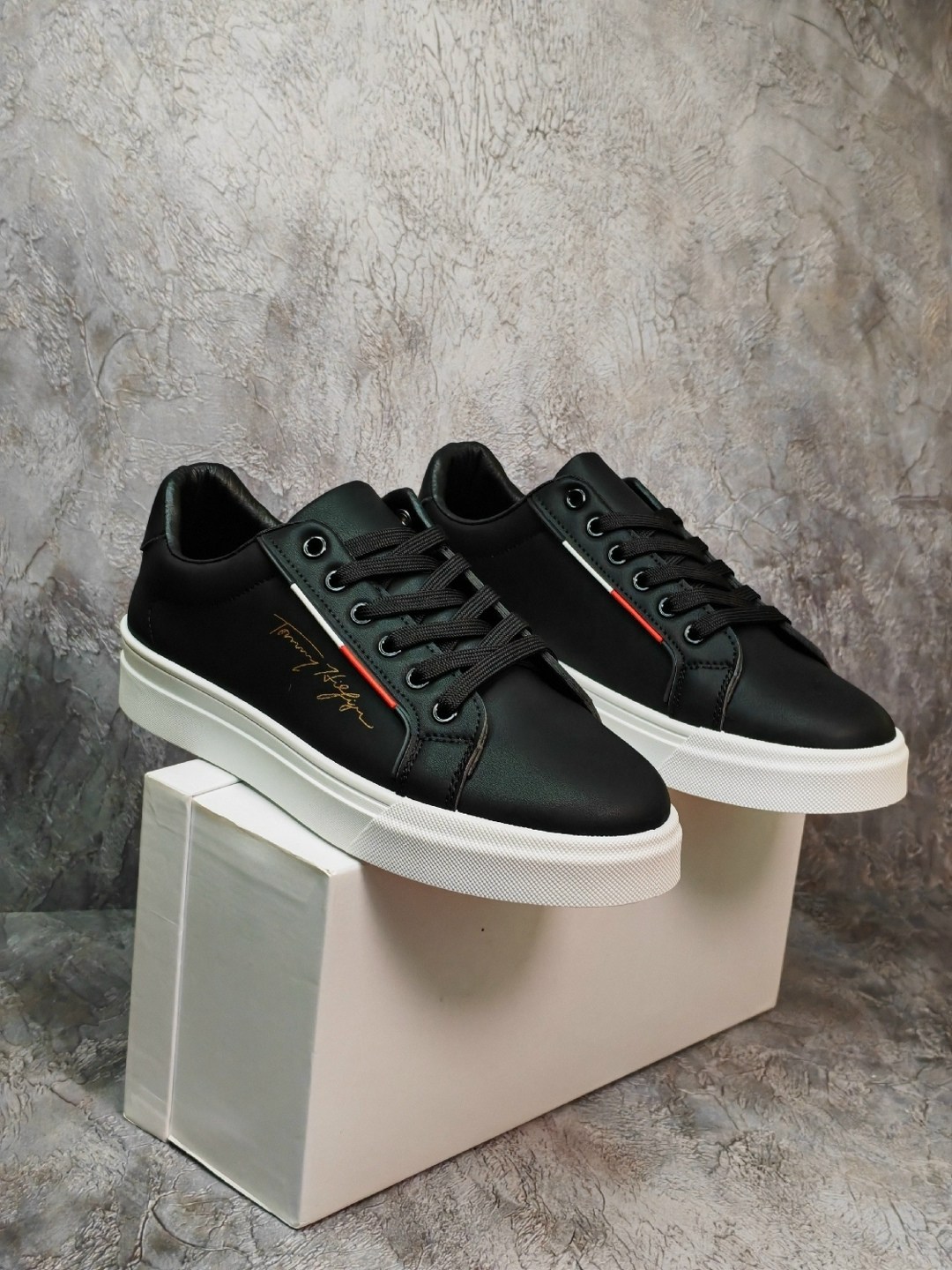 ,кеды томми хилфигер женские черные,кеды томми хилфигер женские черные на толстой подошве, мужская,кеды мужские