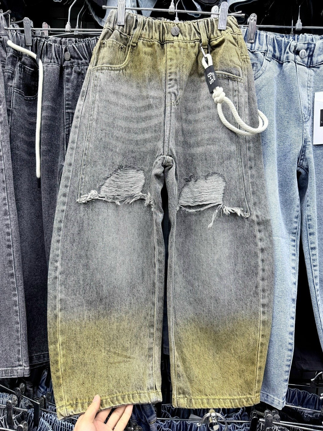 шорты мужские джинсовые градиентные,модные джинсы,джинсовые шорты,одежда джинсы,мужские джинсовые шорты