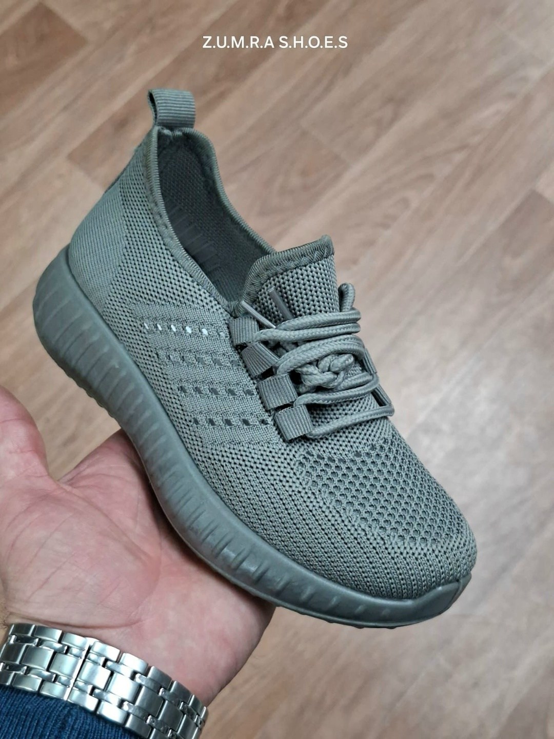 ,женские кроссовки,летние кроссовки изи,изики кроссовки,повседневные кроссовки