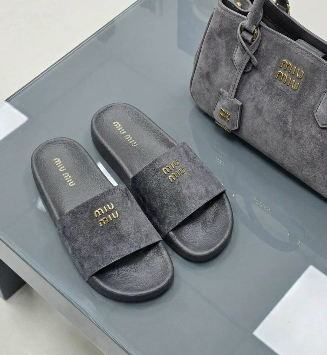 шлепанцы женские,шлепки miu miu,,шлепанцы коричневые miu miu,летние женские шлепанцы