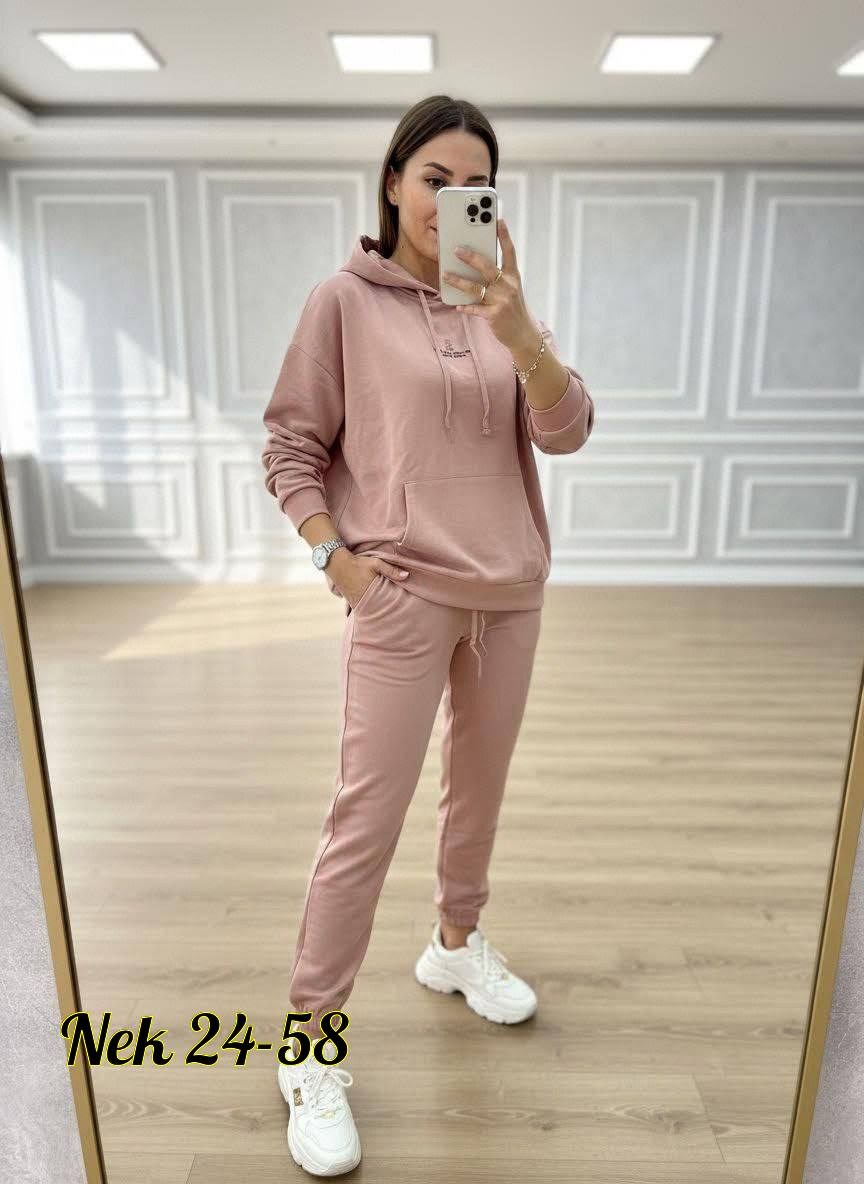 спортивные костюмы женские,cпортивный костюм женский на флисе,женский костюм на флисе,костюм на флисе,образ с зеленым спортивным костюмом