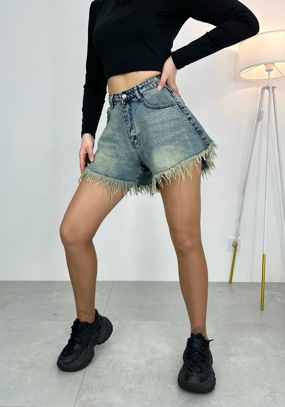 шорты джинсовые женские,джинсовые шорты,шорты летние джинсовые,джинсовые шорты с бахромой,женские шорты