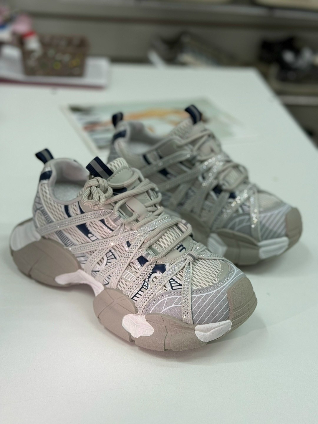 женские кроссовки,кроссовки balenciaga 3xl женские,кроссовки balenciaga,кроссовки,женские кроссовки balenciaga