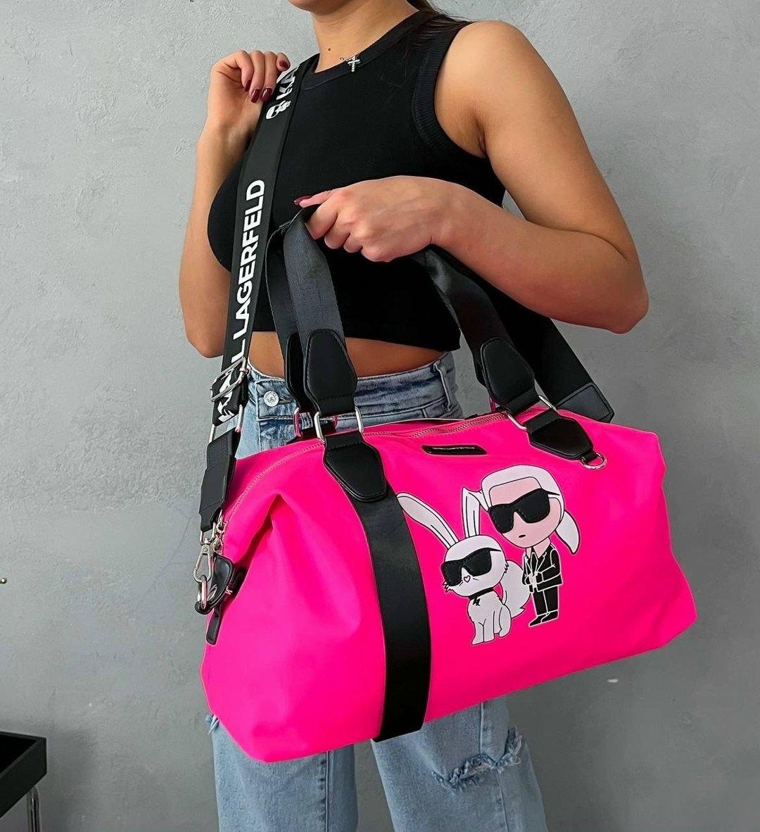 большая спортивная сумка karl lagerfeld,сумка karl lagerfeld спортивная,karl lagerfeld сумка дорожная,сумка женская дорожная спортивная karl lagerfeld,сумка спортивная женская