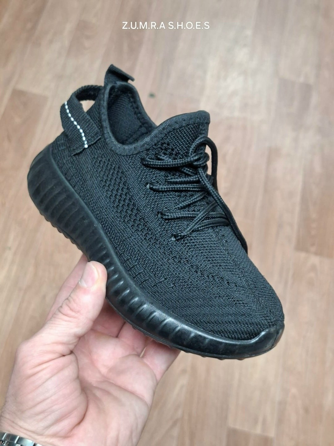 ,кроссовки изики,кроссовки женскиe,кроссовки мальчику,детские кроссовки