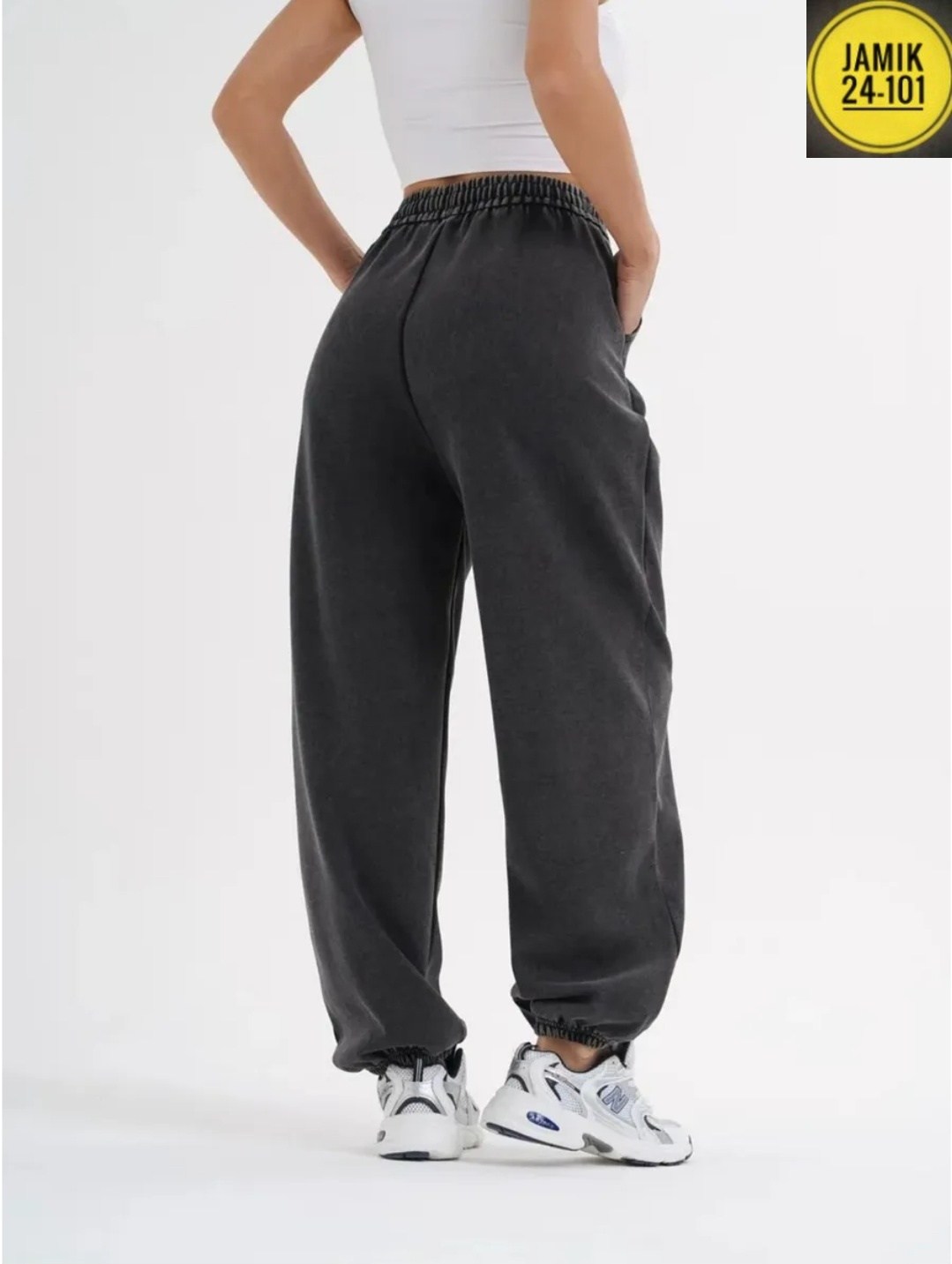 брюки джоггеры оверсайз с начесом и резинками внизу callmeellen,спортивные штаны свободные джоггеры оверсайз,брюки джоггеры,джоггеры оверсайз трикотажные брюки спортивные,оверсайз брюки