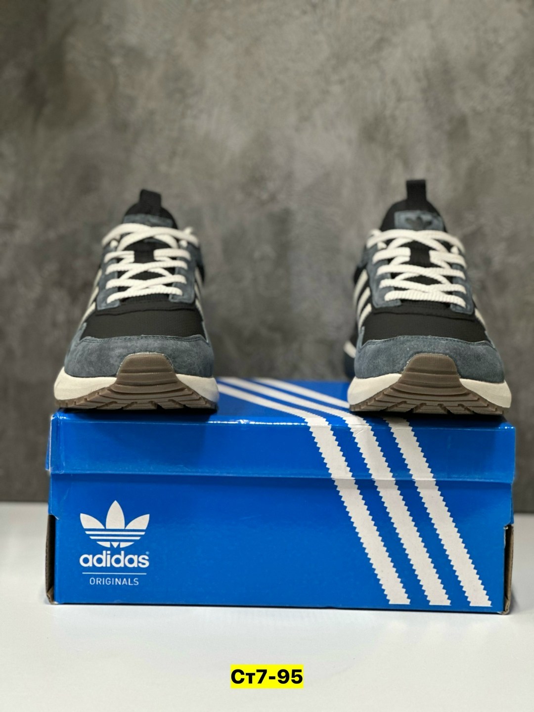 кроссовки мужские adidas,adidas кроссовки,зимние кроссовки adidas,зимние кроссовки adidas retropy f2 hi,кроссовки