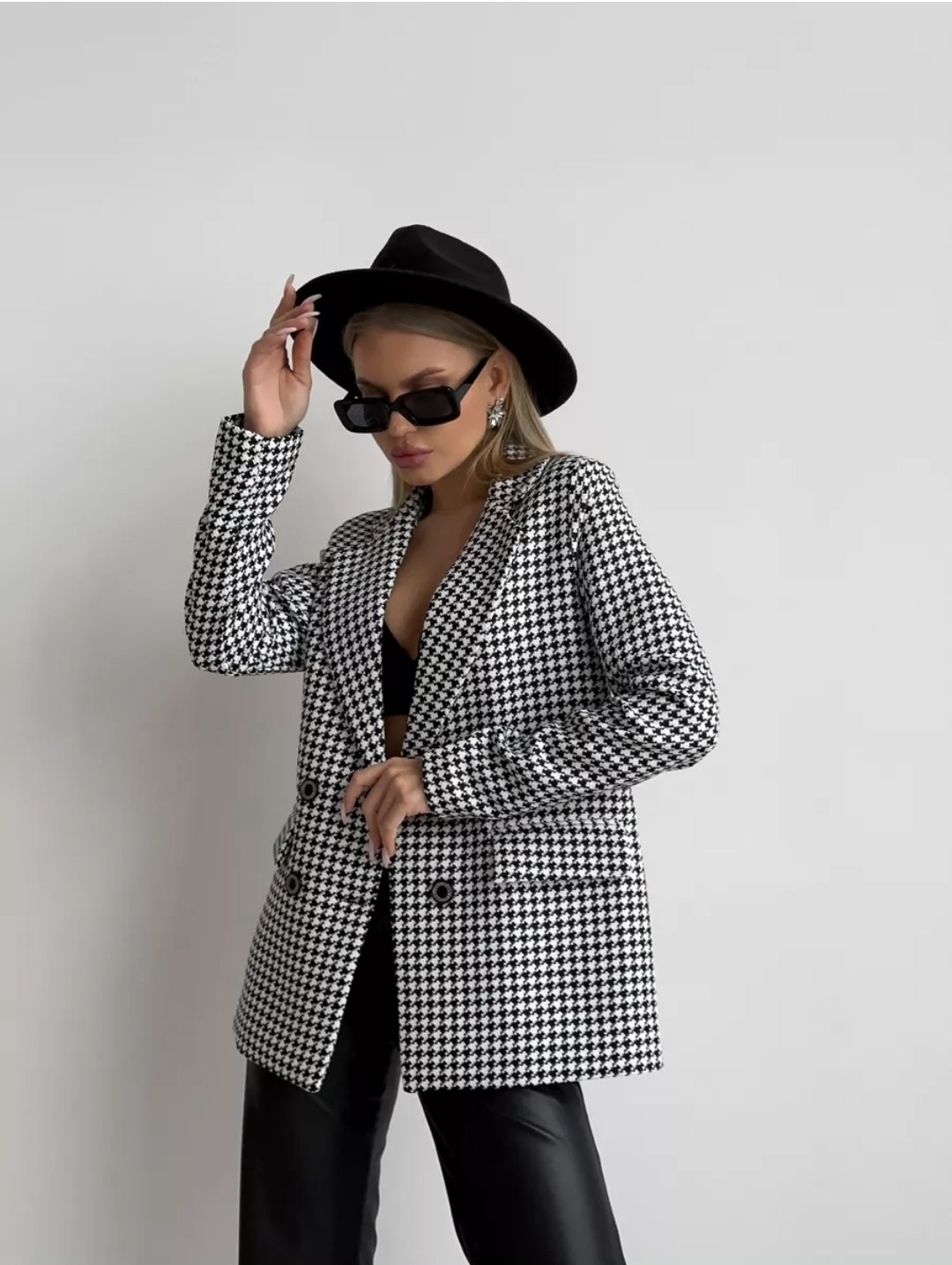 жакет женский zoyagrace прямой черный 42 ru,жакет женский zoyagrace прямой черный 52 ru,пиджак женский zoyagrace 196148268,пиджак офисный zoyagrace цвет белый черный,жакет женский zoyagrace прямой чер