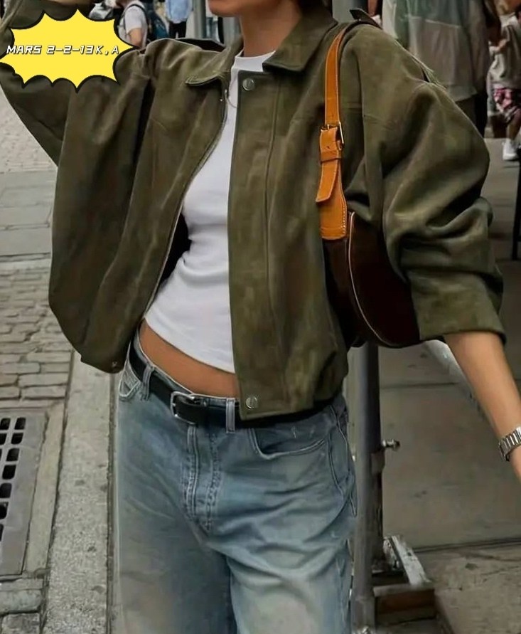 куртка-бомбер из искусственной замши zarina,бомбер замшевый оверсайз athe.brand,куртка замшевая,куртка бомбер,женская замшевая куртка