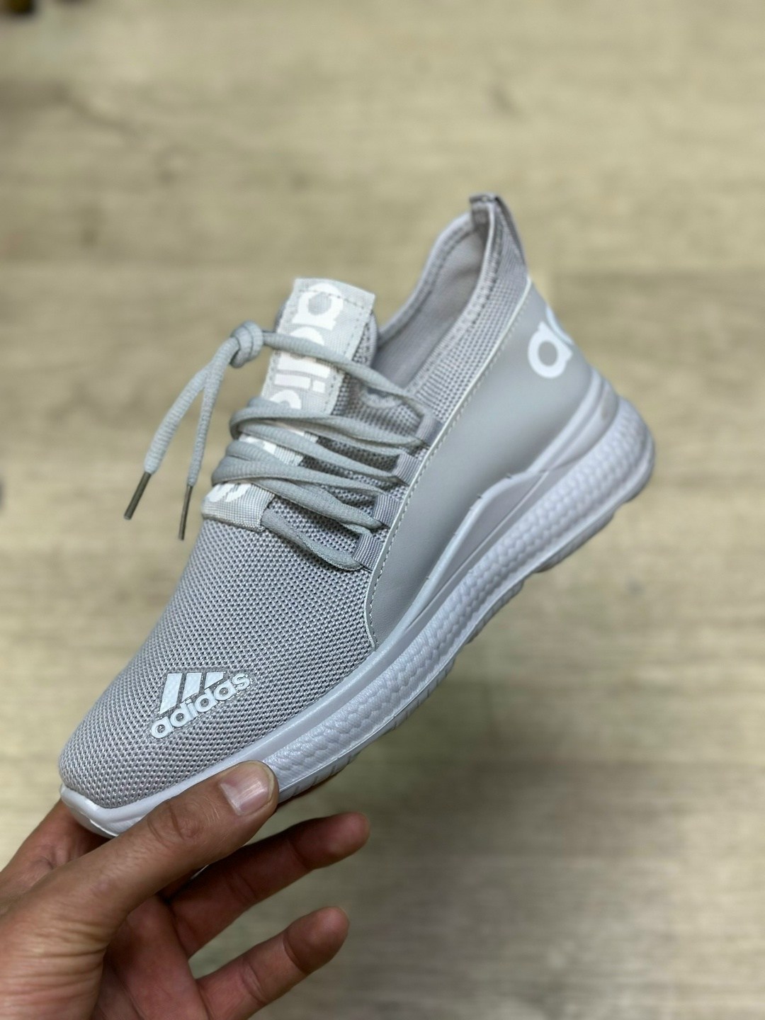 кроссовки,кроссовки adidas,женские кроссовки, спортивная,кроссовки для мужчин