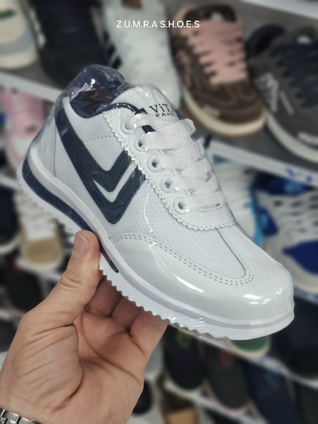 ,женские кроссовки,кроссовка,черные кроссовки,повседневные кроссовки