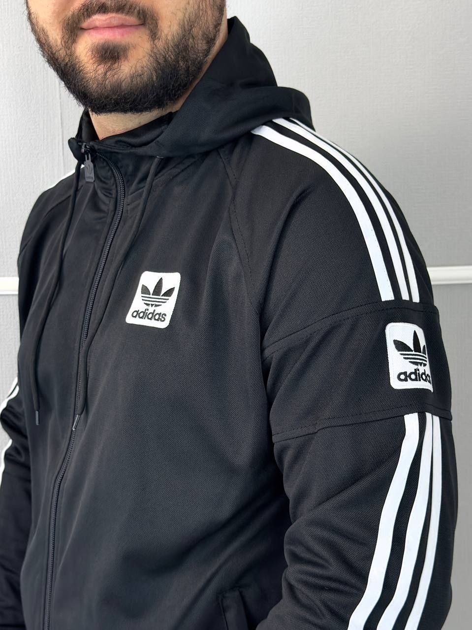 спортивные костюмы,спортивные костюм тонкие,мужской спортивный костюм adidas,спортивные костюмы ,мужской спортивный костюм adidas черно красный