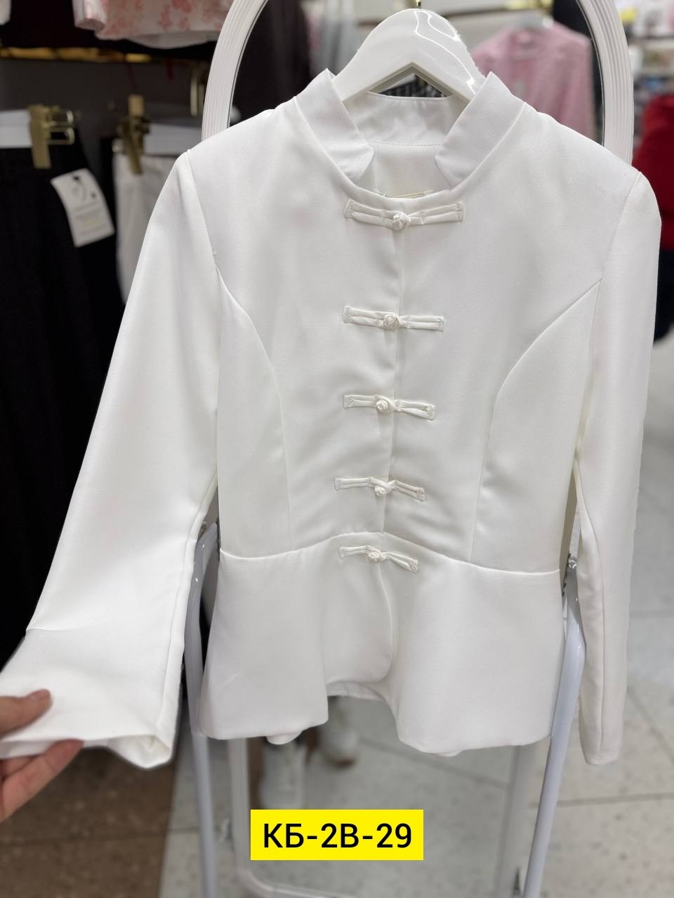 жакет,одежда женская,жакет в гусарском стиле,женские пальто