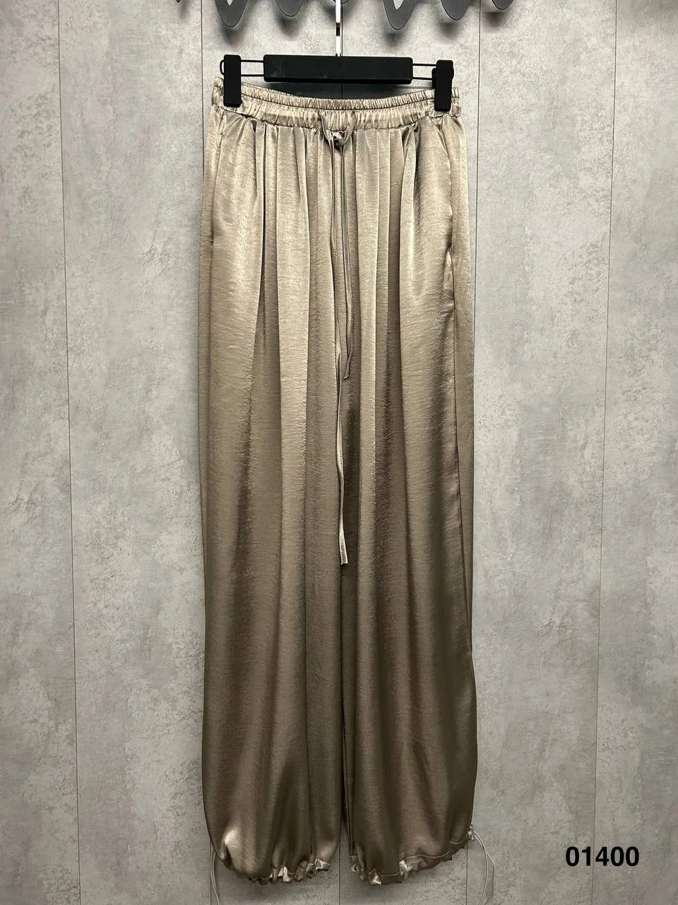 повседневные брюки,атласные брюки,брюки шелковые,широкие брюки,одежда брюки