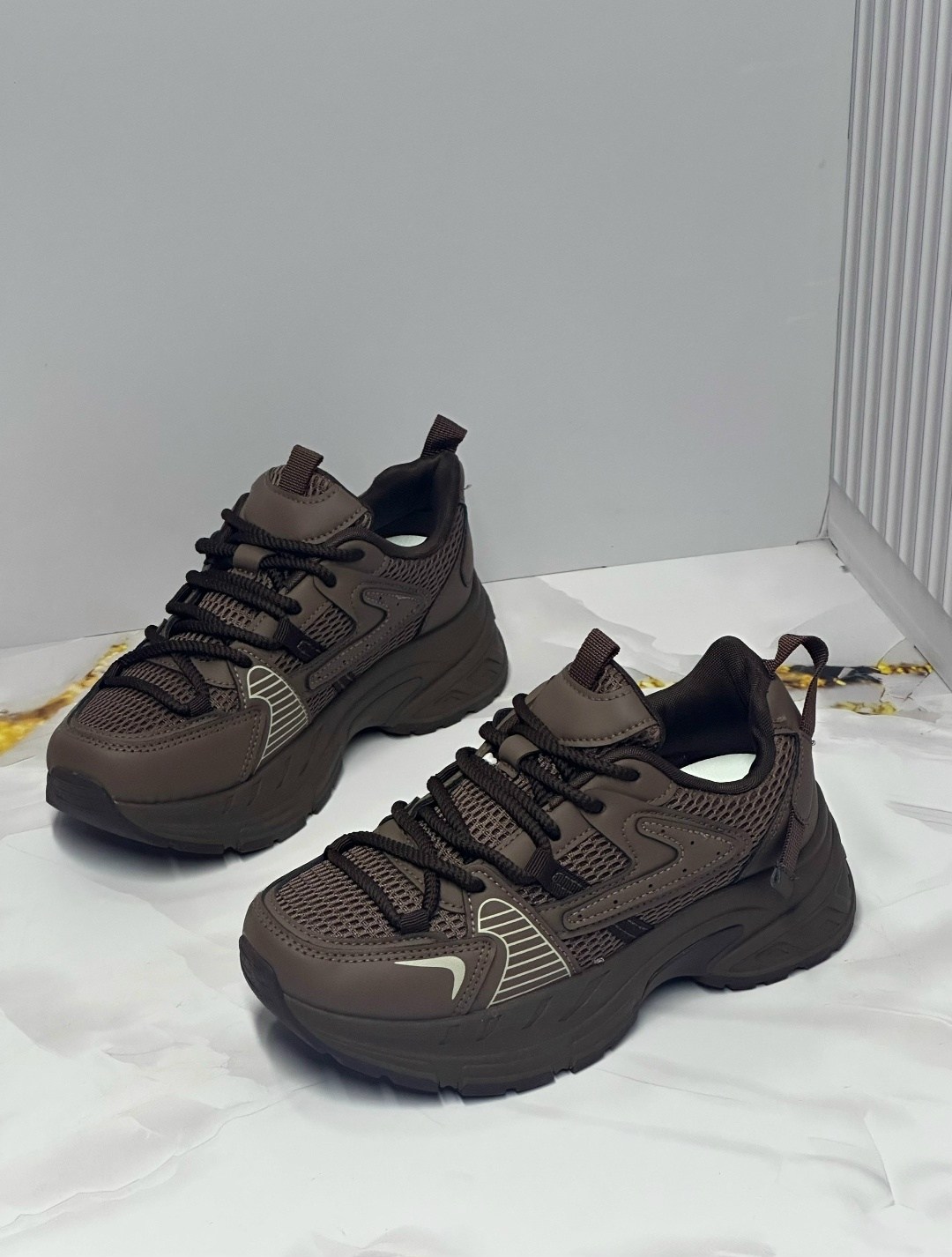 женские кроссовки,кроссовки для женщин,массивные кроссовки,кроссовки кроссовки женские,повседневные кроссовки