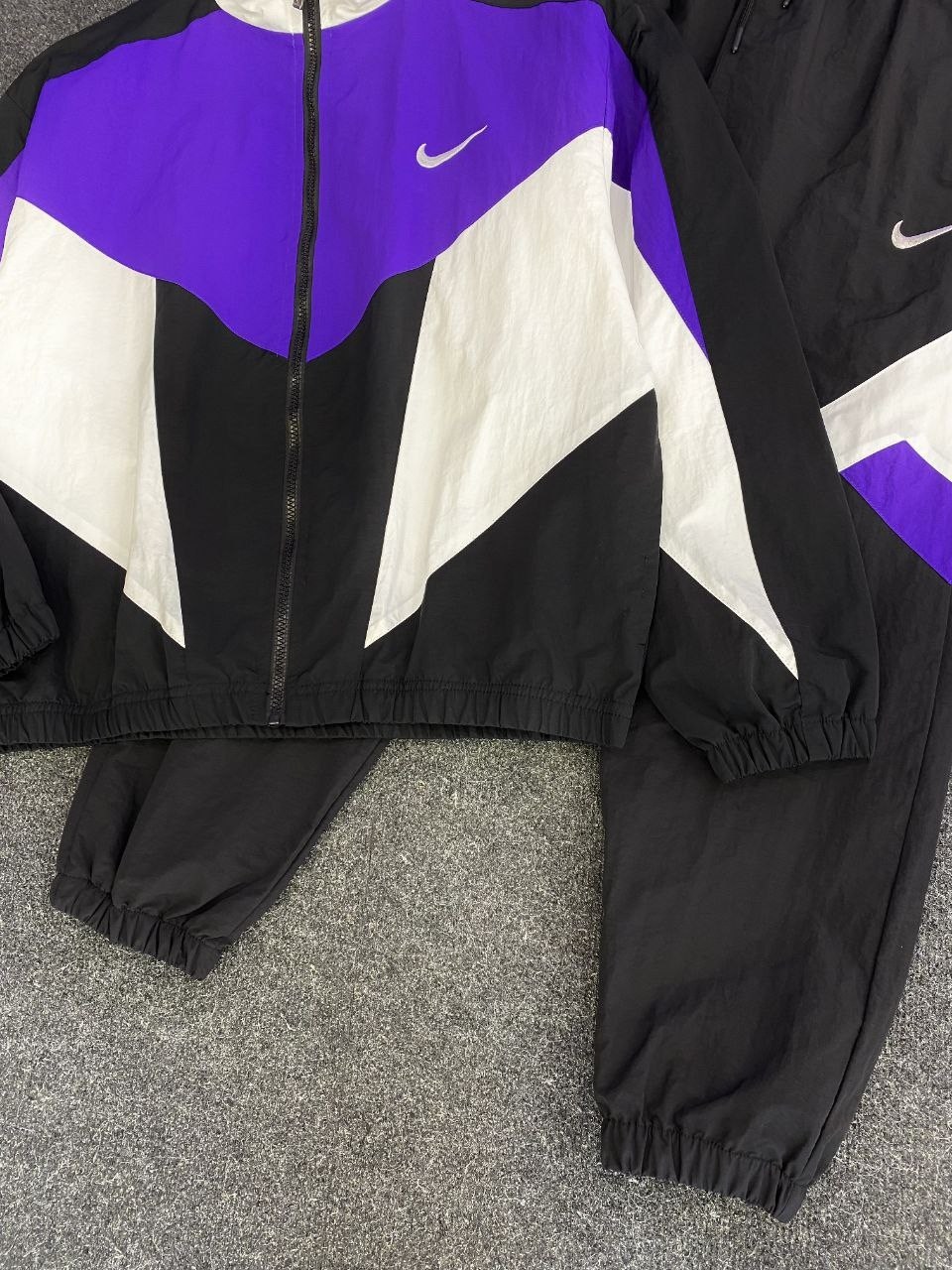 спортивный костюм nike,спортивный костюм мужской nike,костюм найк биг свуш,спортивный костюм плащевка,спортивный костюм nike плащевка