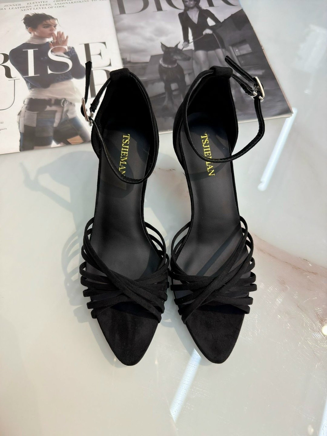 босоножки серебристые,серебряные босоножки,женские босоножки,серебряные босоножки на каблуке,кожаные босоножки на каблуке-шпильке с ремешками mango vicky, серебряный