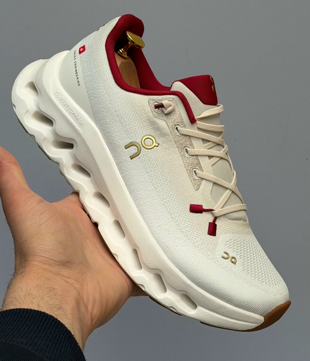 спортивная ,on cloud кроссовки,кроссовки on,кроссовки cпортивные,удобные кроссовки