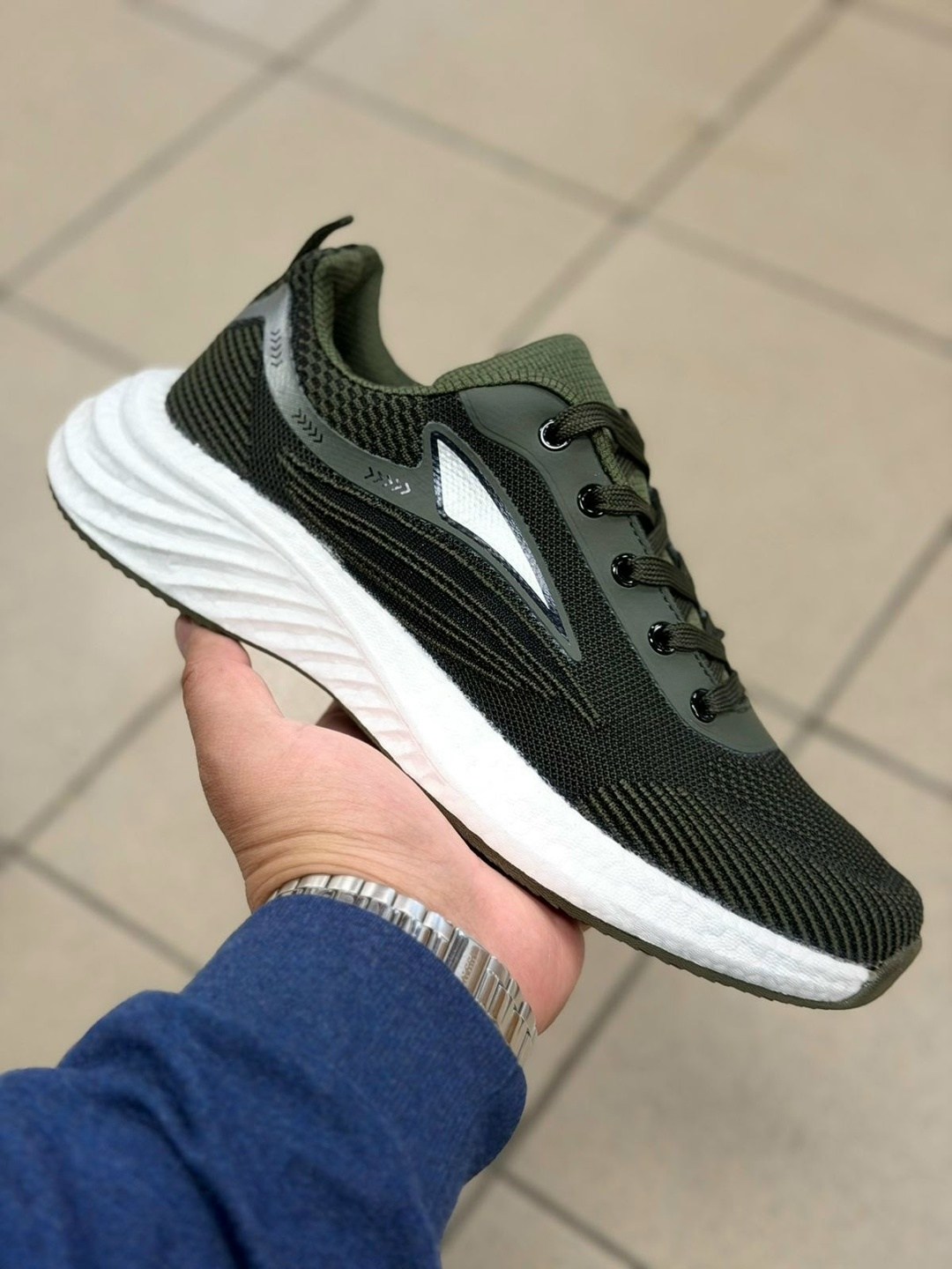 кроссовки,спортивная ,повседневные кроссовки,кроссовка,спортивные кроссовки