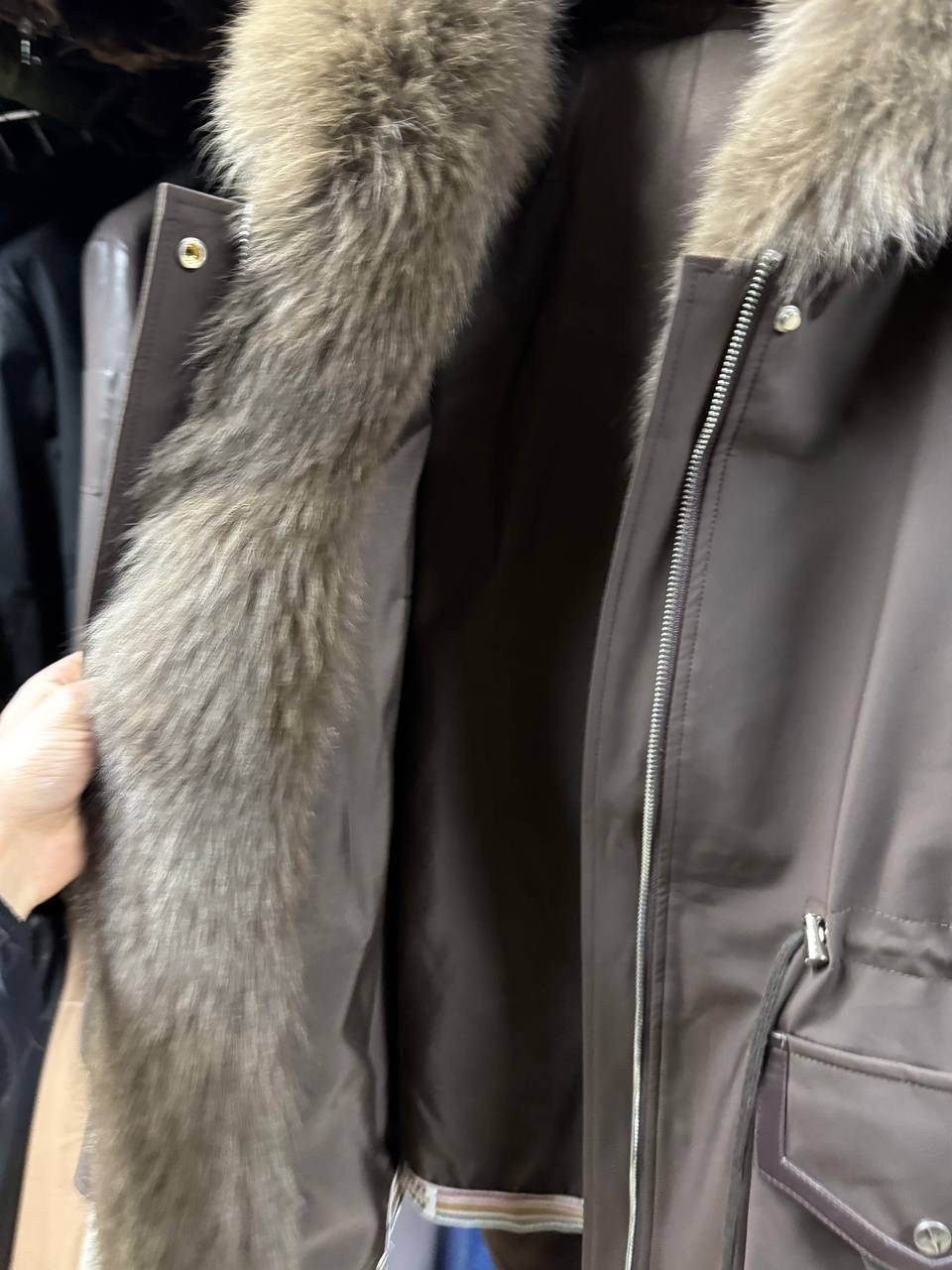 парка elya brand коричневый,парка женская,парка женская с натуральным мехом,куртка парка,зимние женские парки