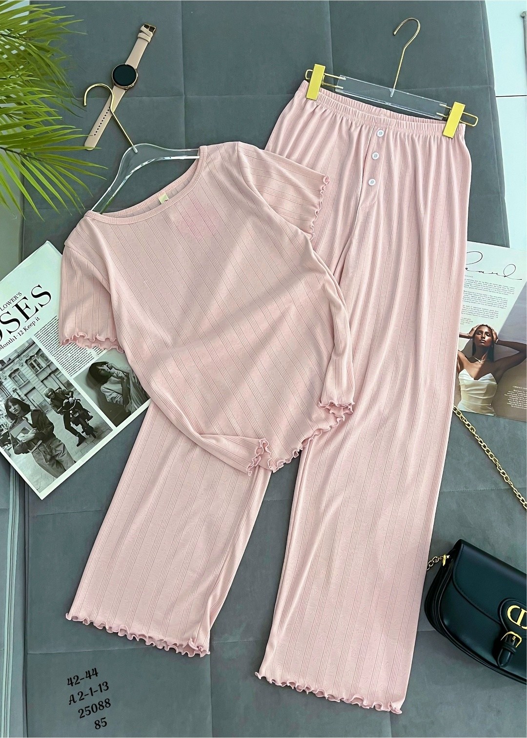 комплект женской пижамы,пижама женская,комплект пижама,костюм женский,пижама с брюками женская