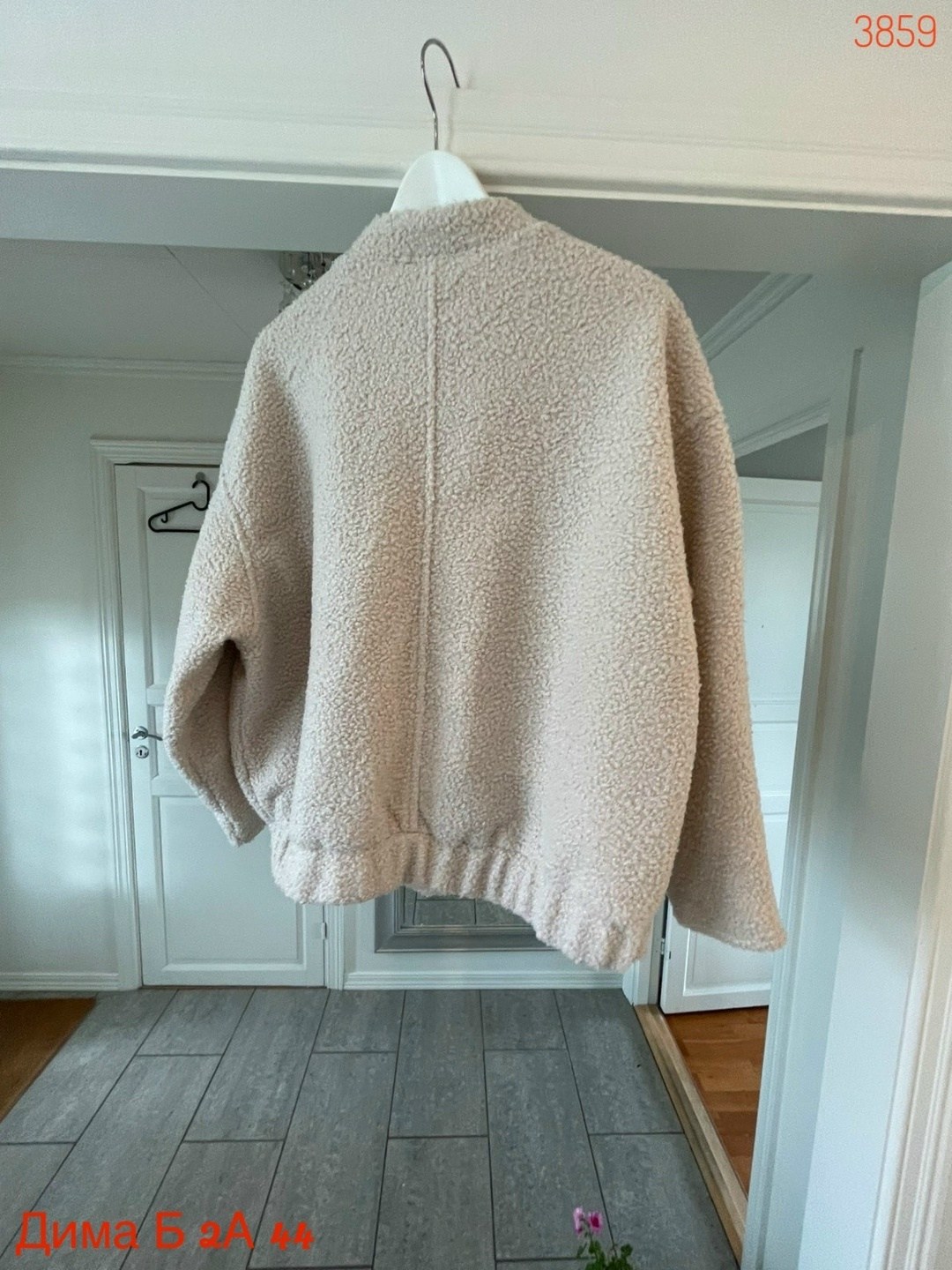 куртка из искусственного меха, бежевый o`stin,куртка из искусственного меха,куртка женская,бежевая куртка,куртка из искусственной овчины