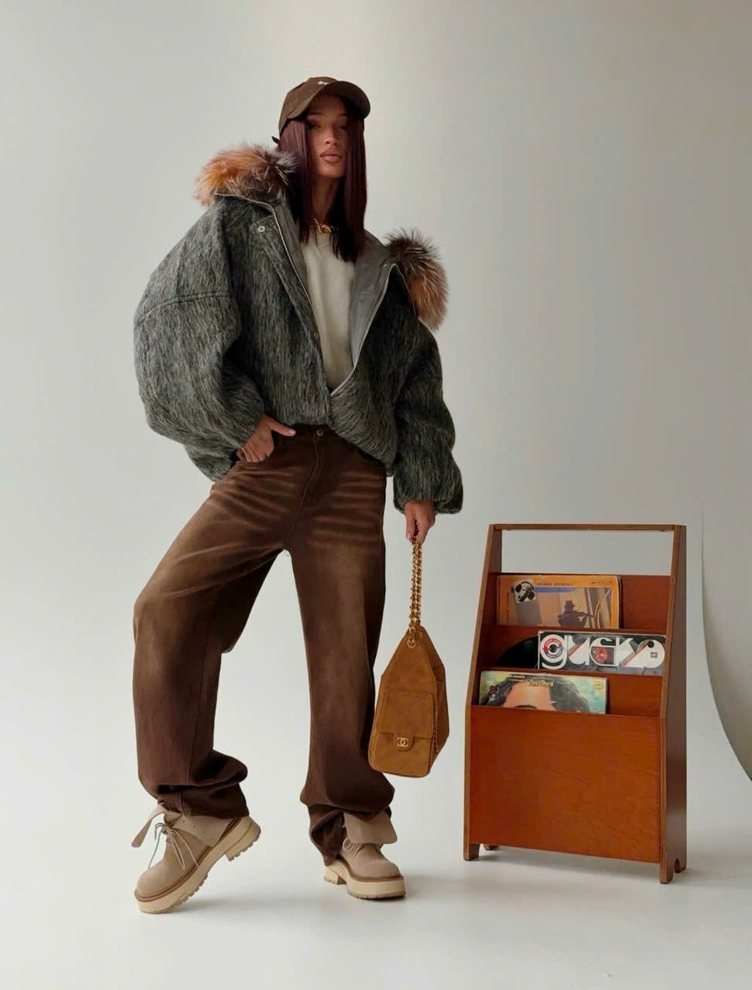 оверсайз свитер,стильные женские джинсы,свитер,джемпер желтый