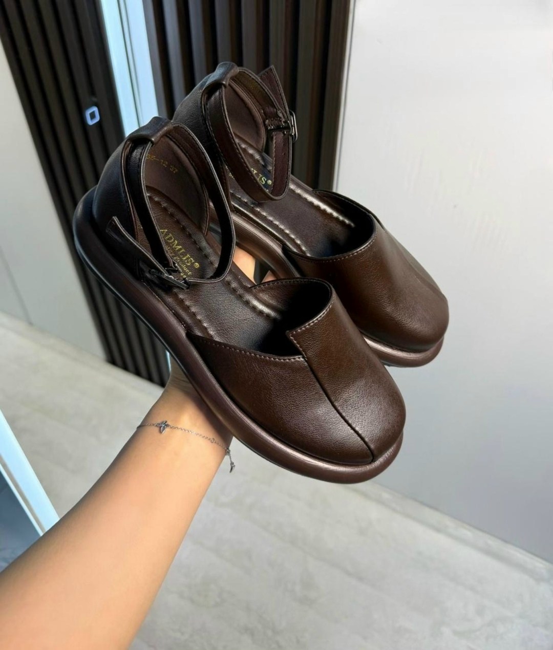 ,женская ,женские туфли на плоской подошве,туфли женские,туфли на плоской подошве