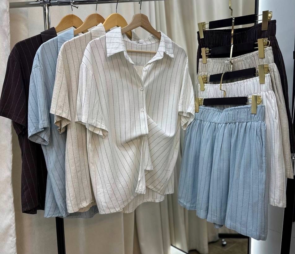 костюм женский летний с шортами и рубашкой из льна,костюм женский летний с шортами и рубашкой,костюм летний с шортами рубашкой льняной в полоску из льна betrendy wear,костюм женский с шортами и рубашк