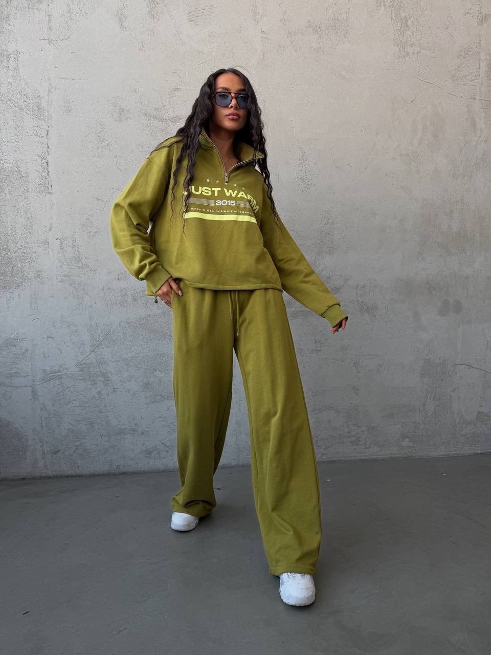 спортивный костюм,спортивные штаны,костюм спортивный женский,красные широкие джоггеры kaiia,спортивный костюм флис