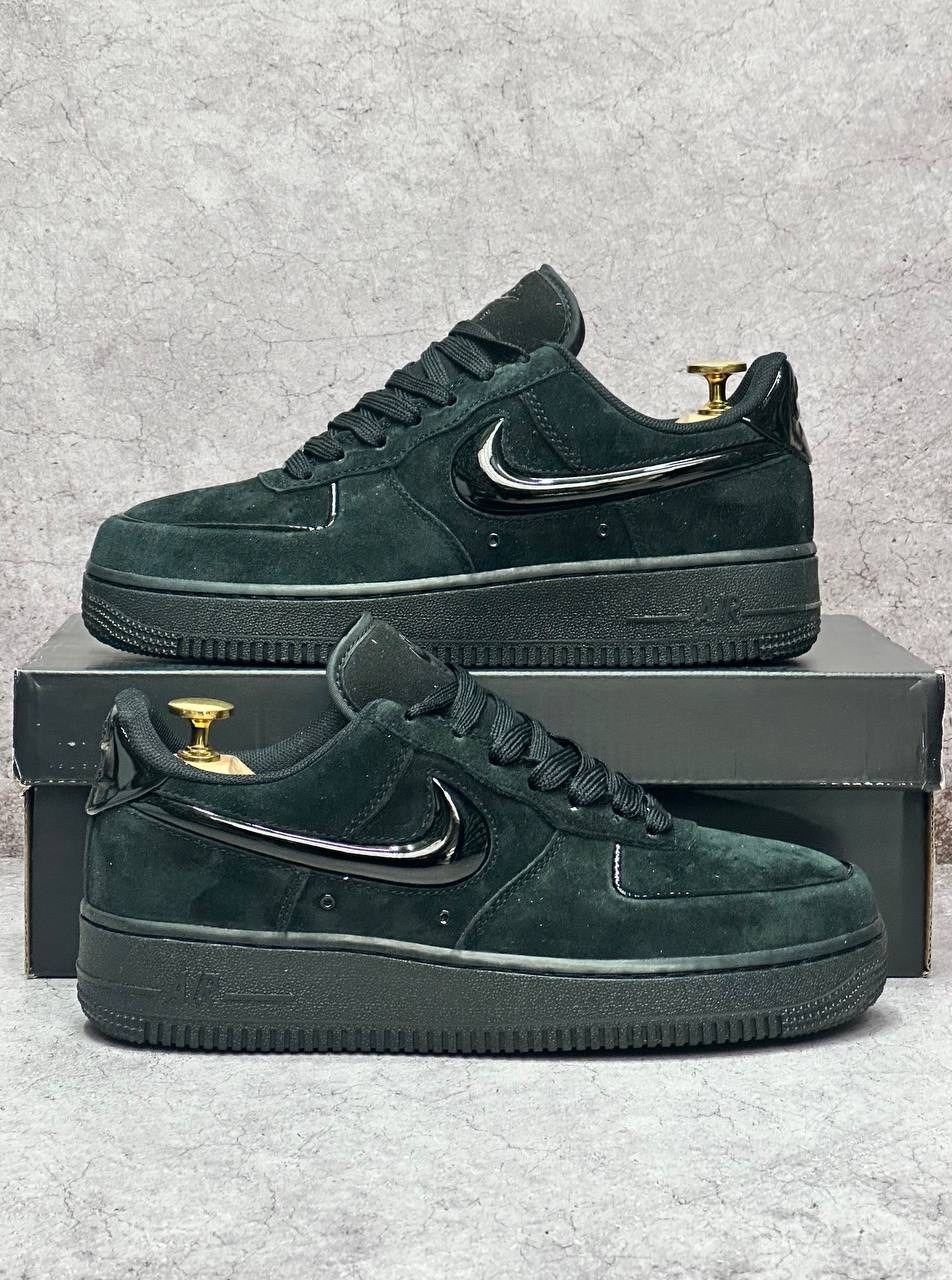 кроссовки найк мужские черные замшевые,мужские кроссовки nike air force 1 '07 черные замшевые,nike air force 1 low black,nike air force 1 low triple black,кроссовки nike air force 1