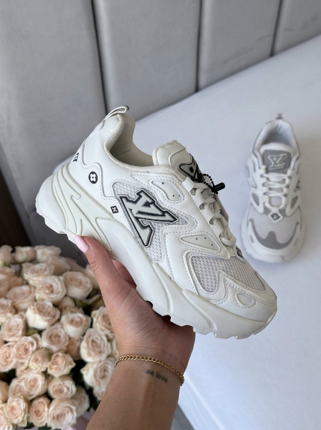 женские кроссовки,кроссовки модные,кроссовки,спортивная ,кроссовки универсальные