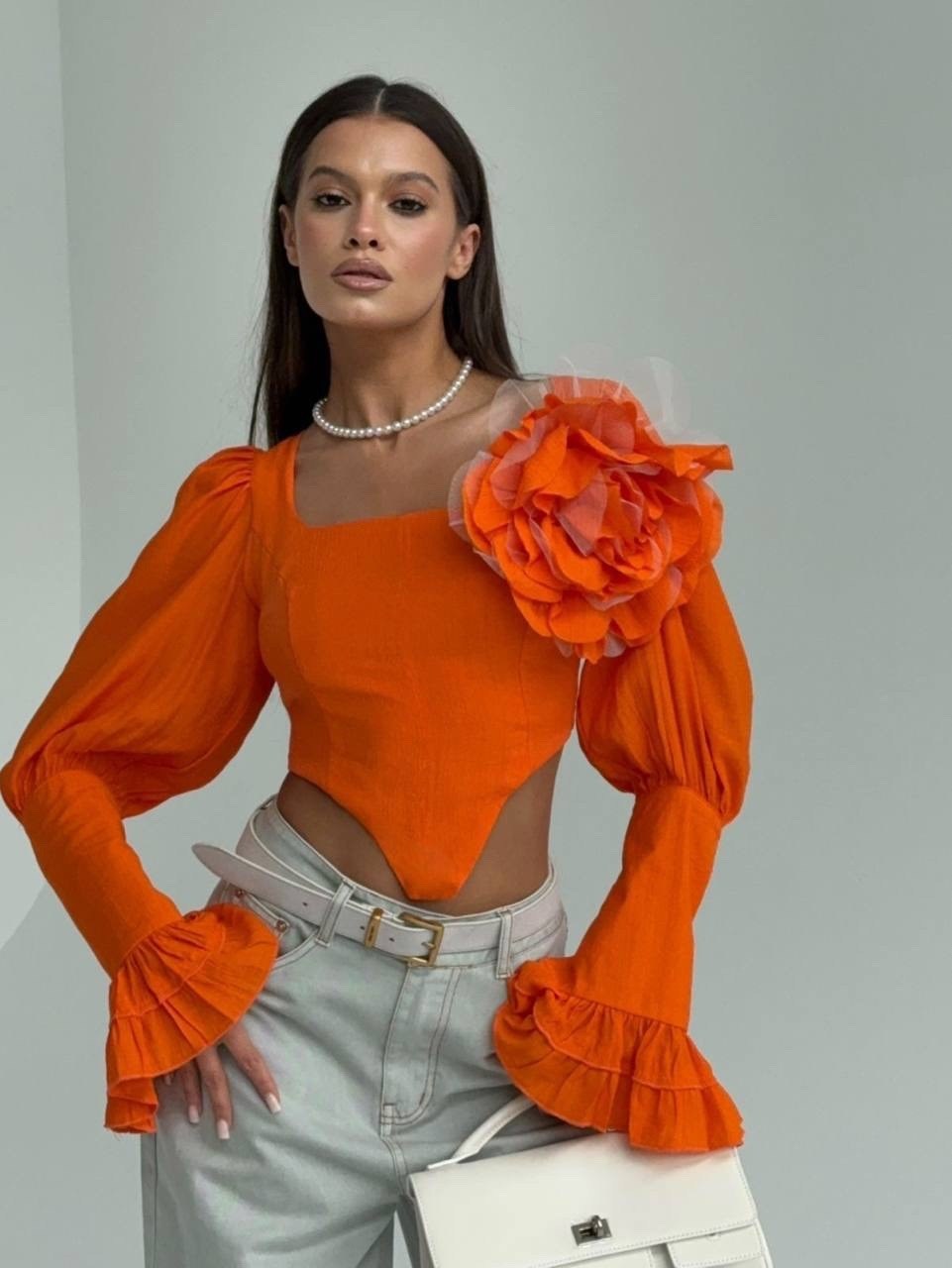 блузка с оборками,блузка с 3d цветами для женщин,женская блузка,блузка с объемными рукавами,блуза с розами