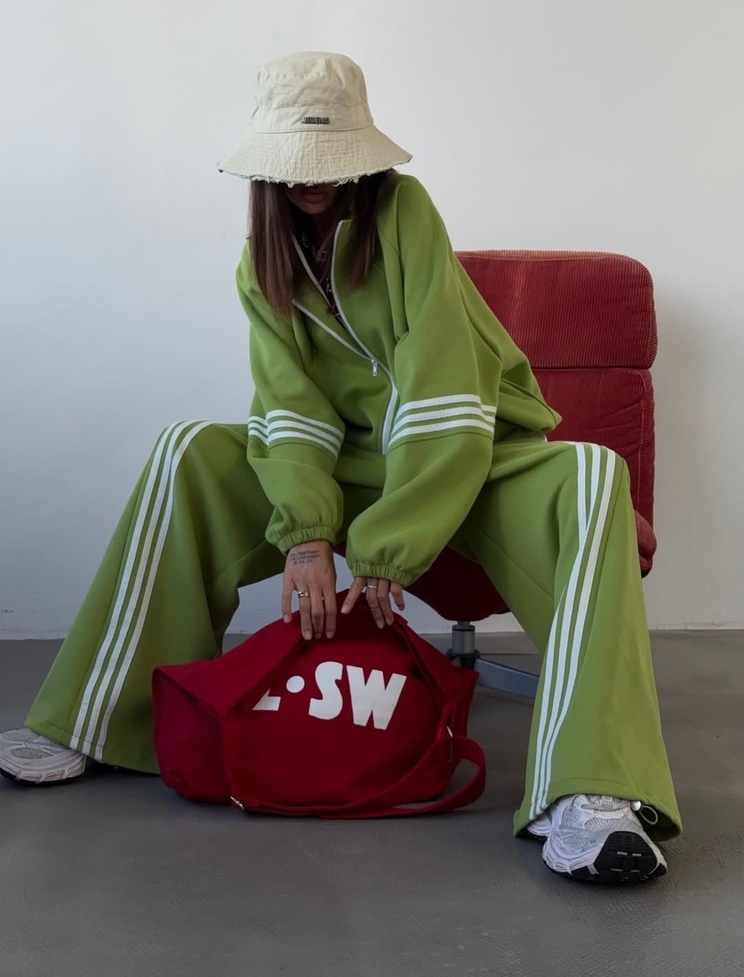 брюки спортивные adidas originals,повседневный спортивный костюм,женские костюмы спортивные,спортивные брюки,спортивные костюм