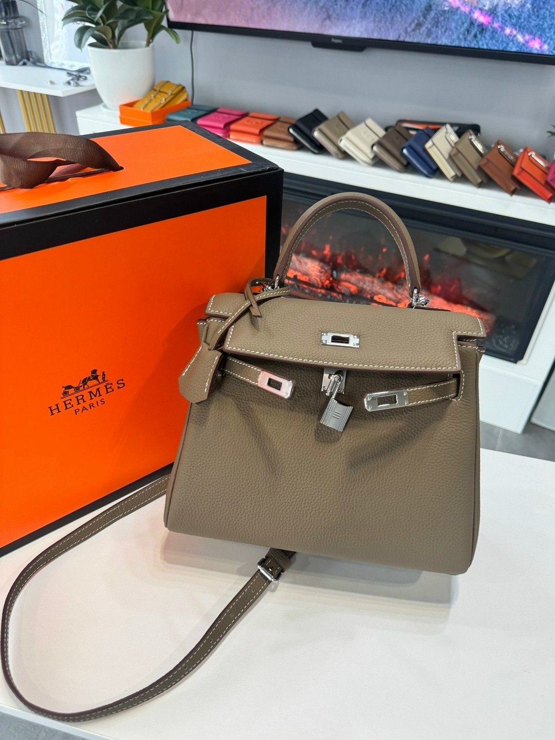 женская сумка hermes,hermes сумка,hermes сумка на плечо,сумки гермес,женская сумка hermes kelly