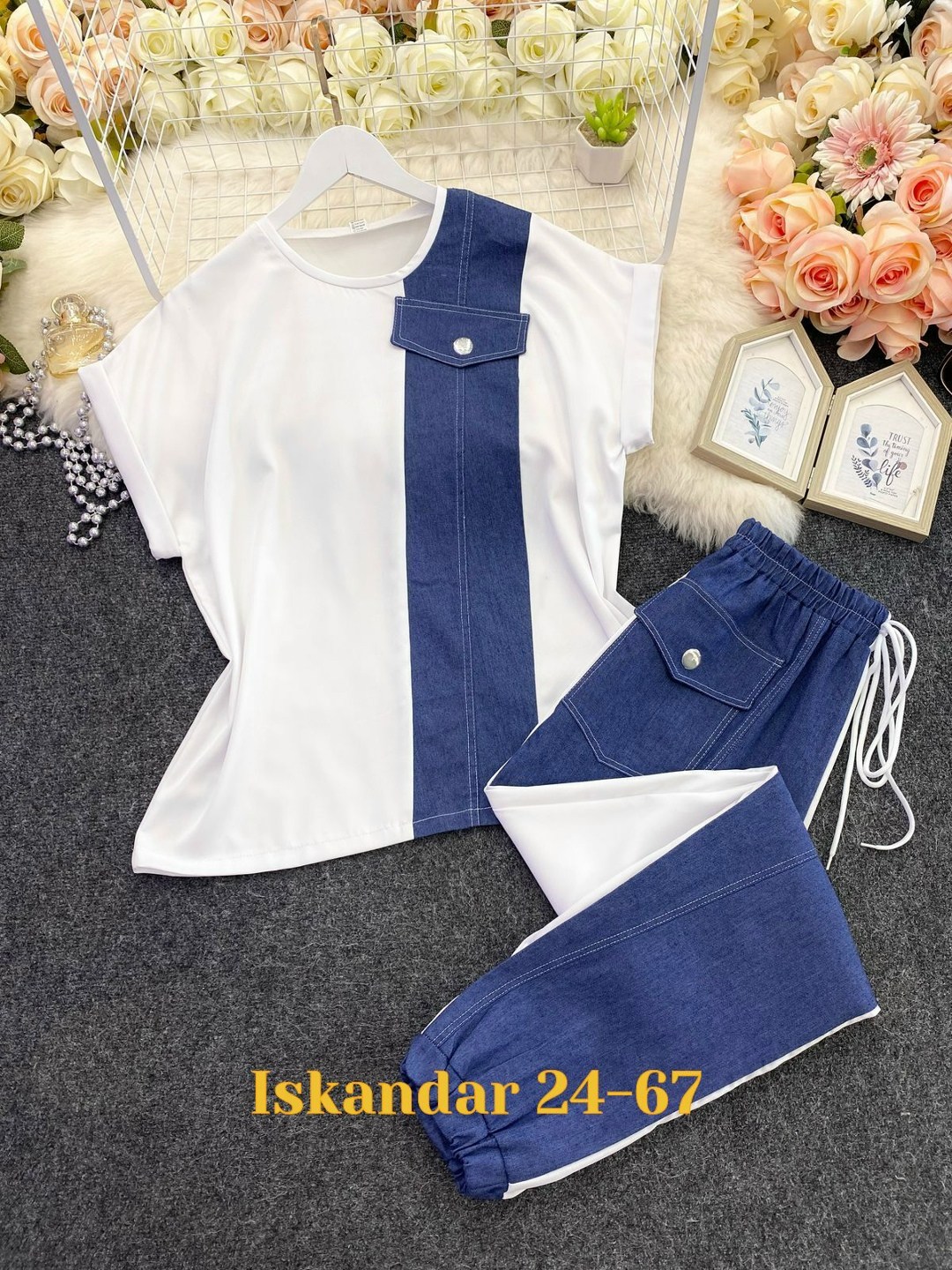 женский джинсовый комбинезон,джинсовый комбинезон,женский джинсовый костюм,женские комбинезоны,джинсовые костюмы