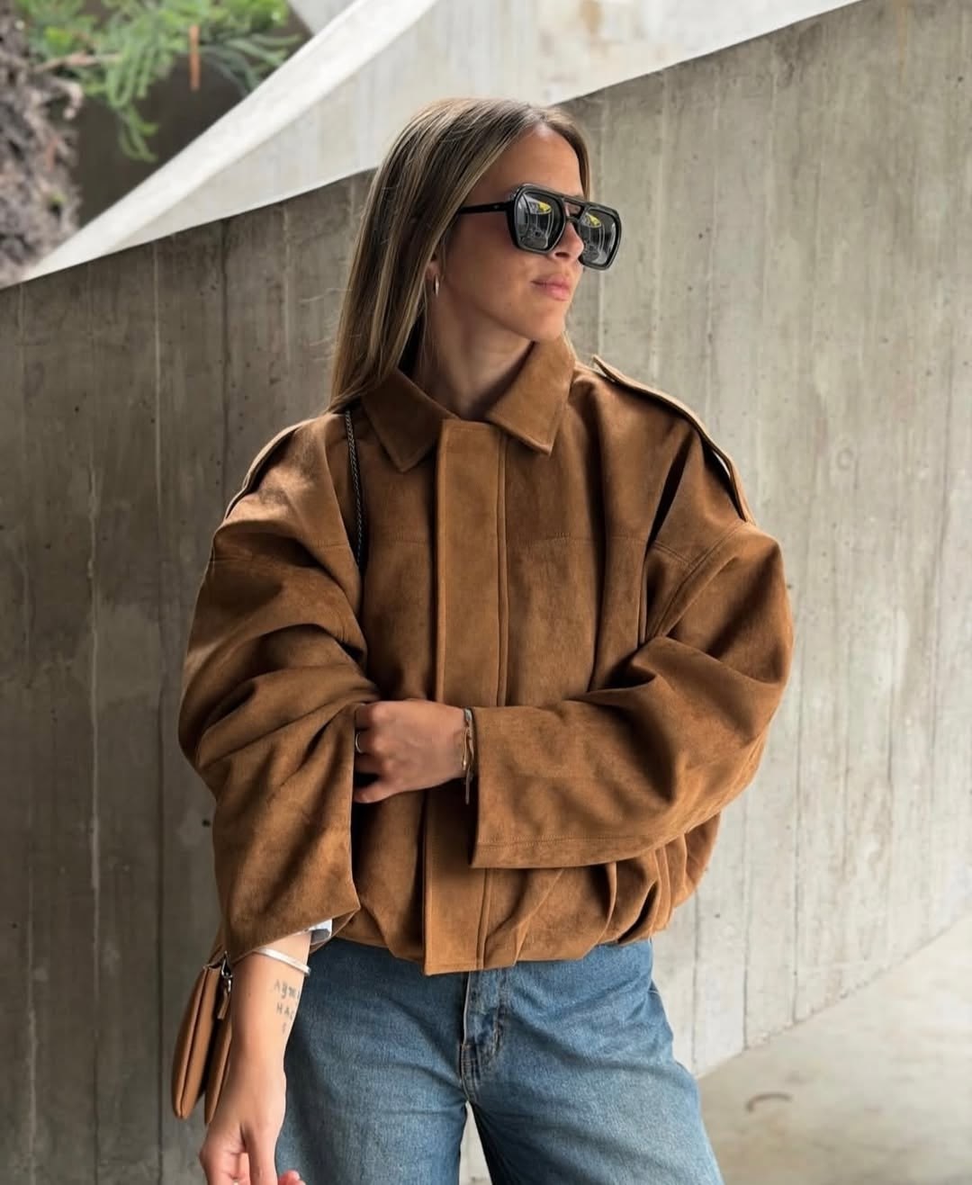 куртка замшевая,куртка бомбер,куртка оверсайз,куртка замшевая женская,бомбер замшевый оверсайз athe.brand