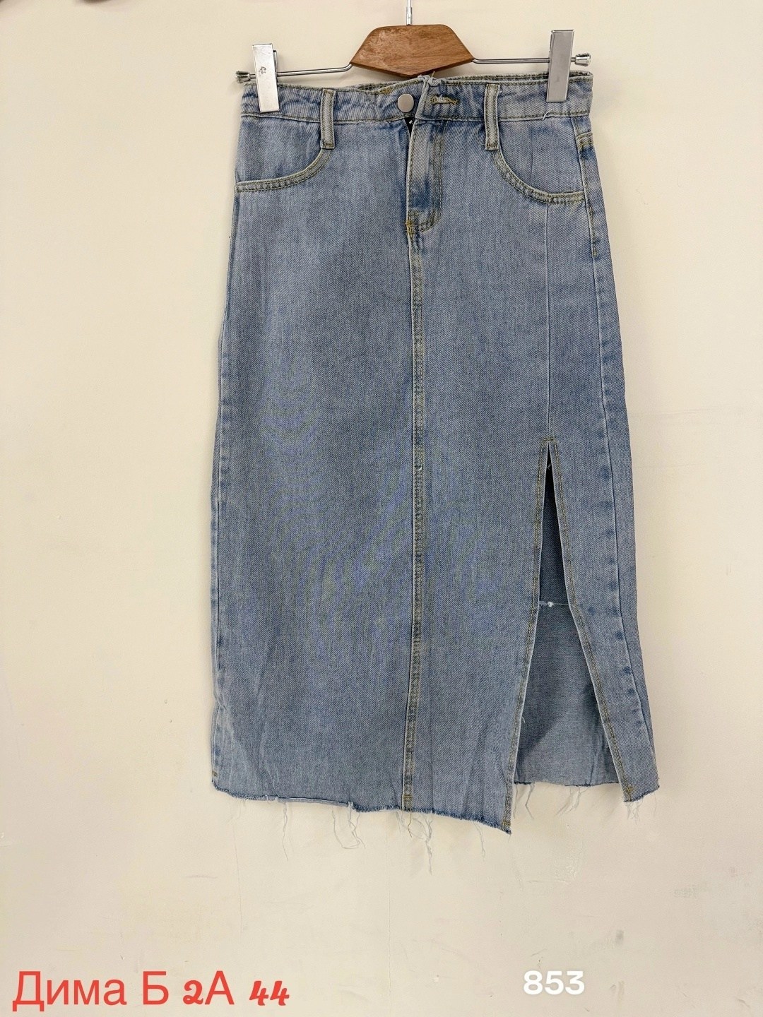джинсовая юбка длины миди,женская джинсовая юбка миди с разрезом,юбка миди джинсовая с разрезами,джинсовая юбка миди,джинсовая юбка