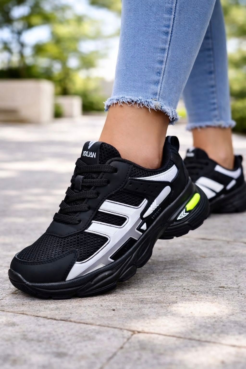 кроссовки женскиe,,кроссовки модные,кроссовки повседневные,кроссовка