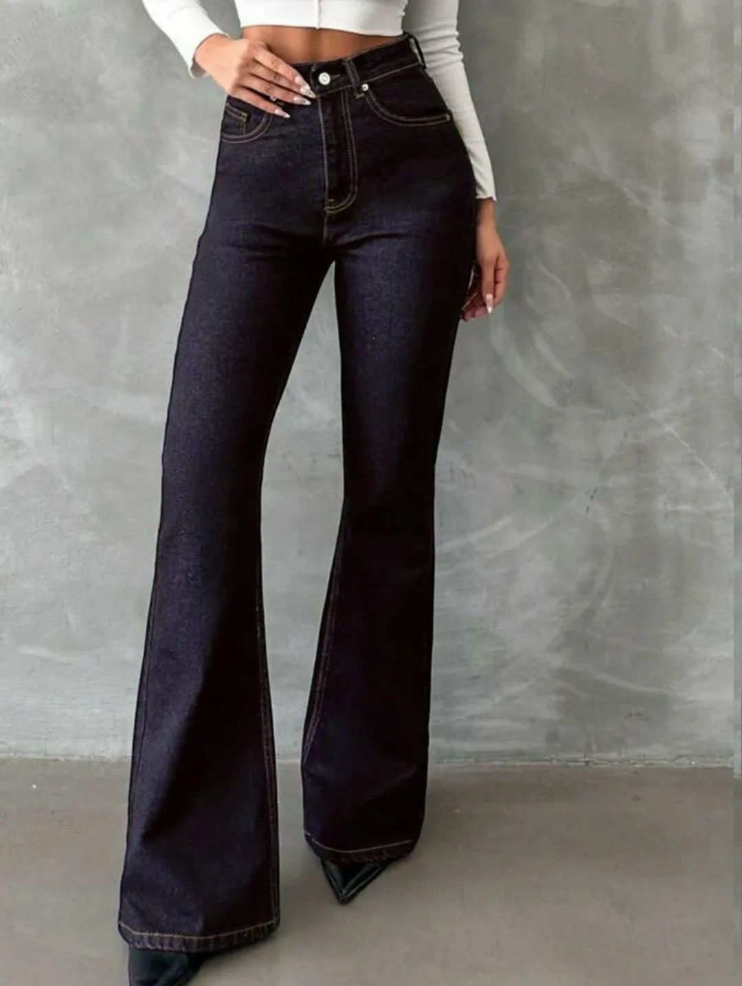 джинсы женские клеш,джинсы женские клеш с высокой посадкой,джинсы женские клеш от колена с высокой посадкой,джинсы клеш от колена прямые,стильные джинсы