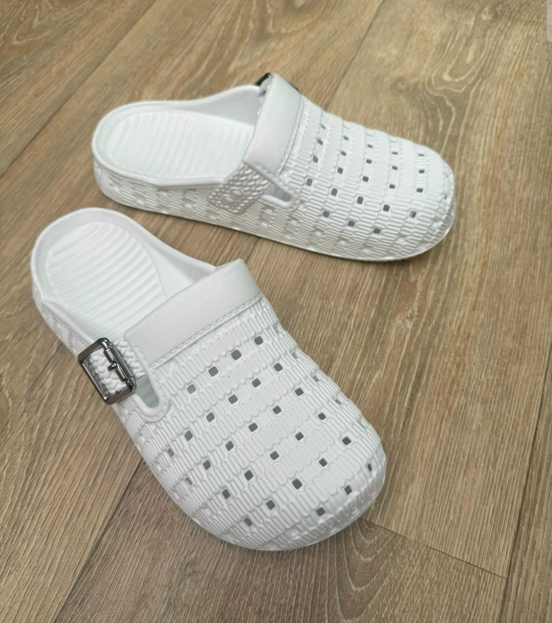 ,сабо с перфорацией крос эва,сабо медицинские резиновые,сабо с перфорацией,сабо женские