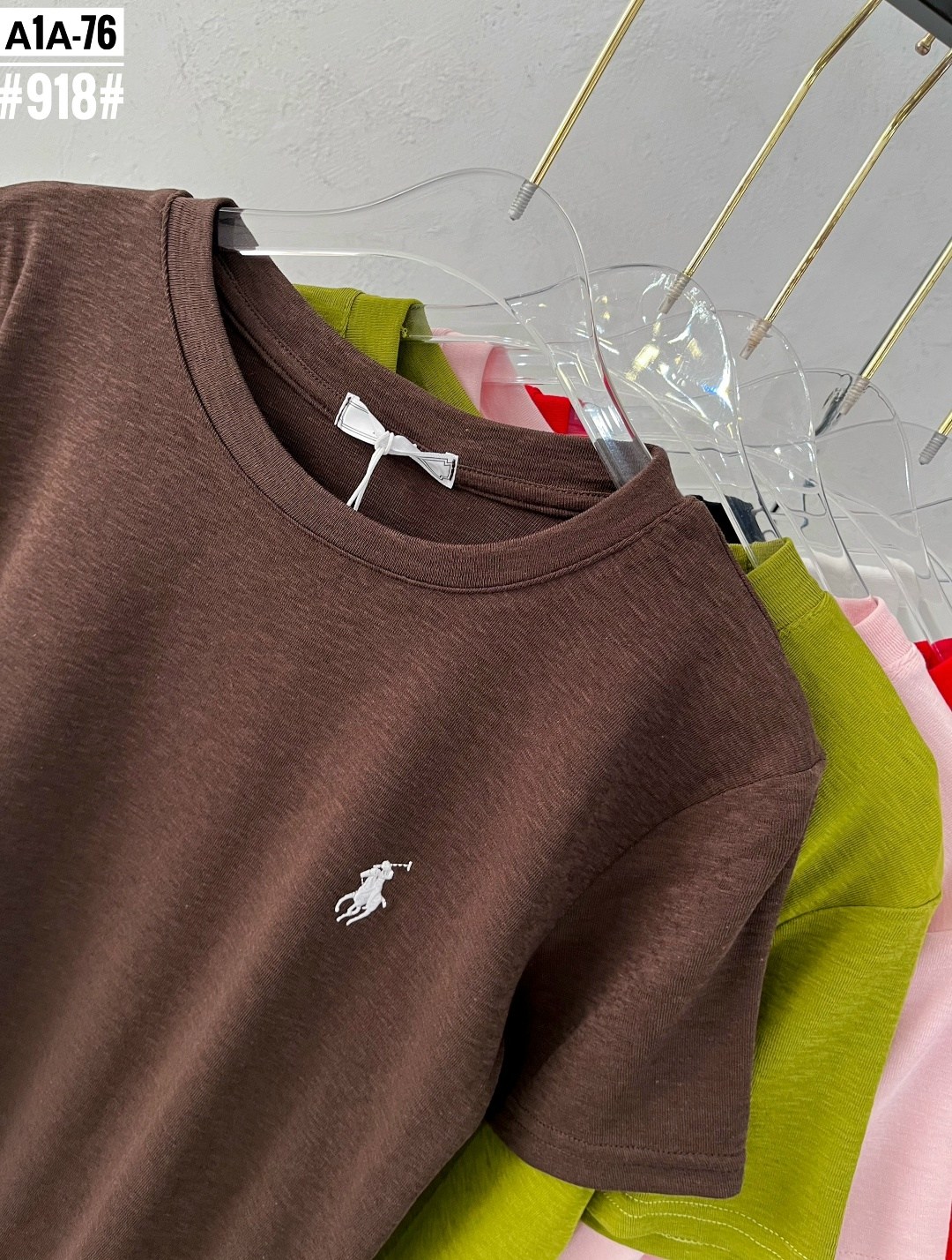 женская футболка,женская футболка белая,модная футболка,футболка женская базовая,футболки на лето