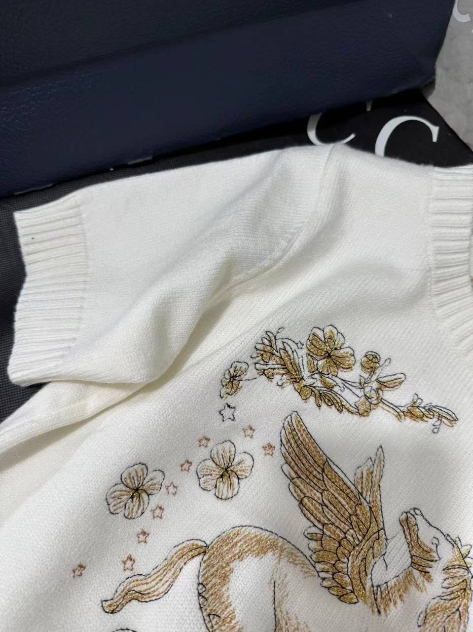 женская кофта,свитер с вышивкой,кофта женская диор,свитера женские,женские джемпера