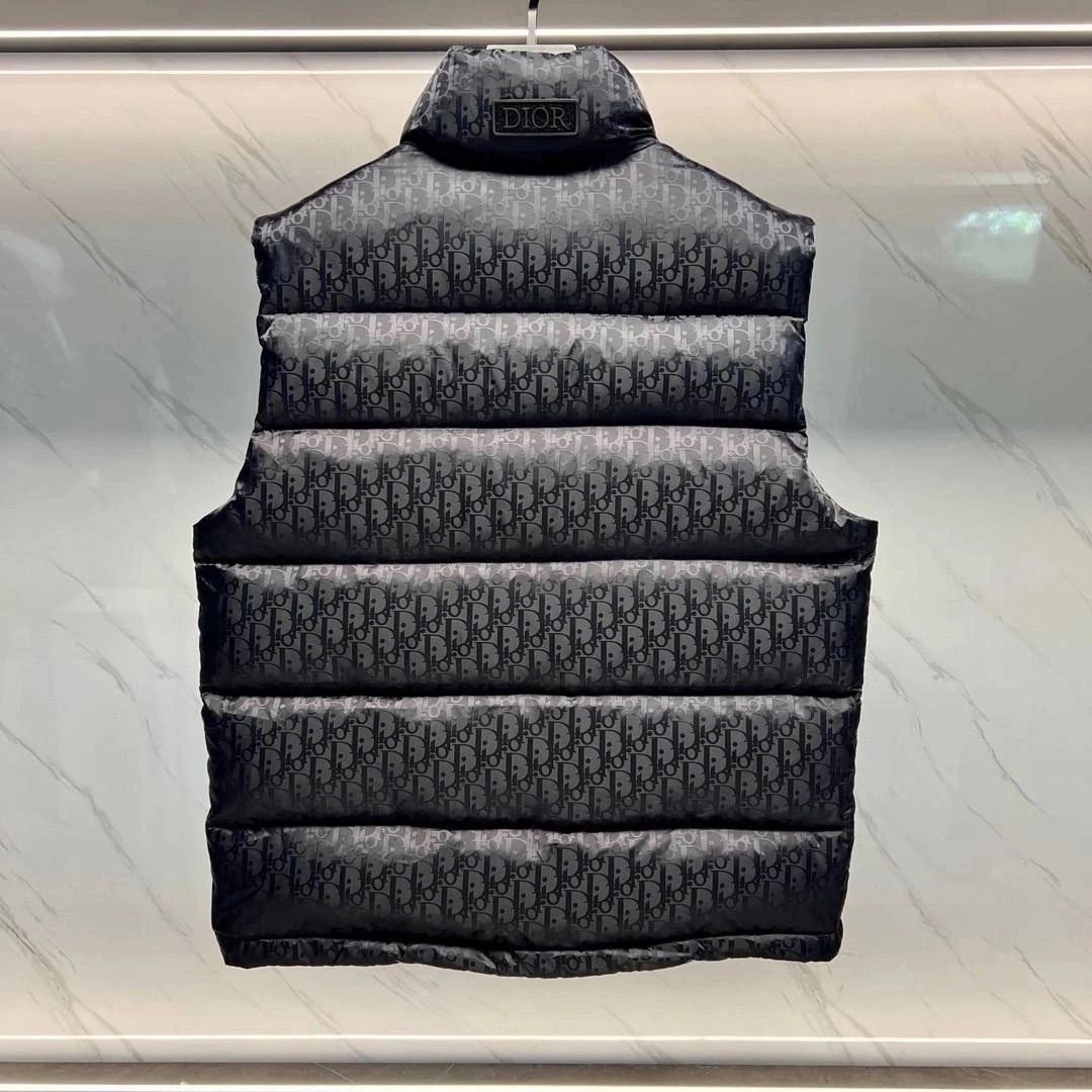 жилет двухсторонний,жилет мужской стеганый,мужской утепленный жилет,жилет,стеганый жилет