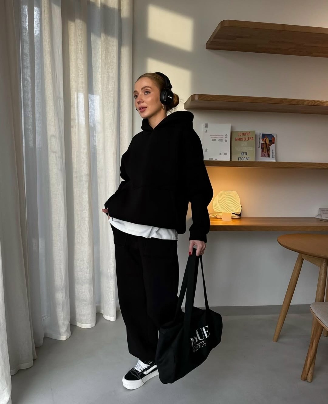 cпортивный костюм оверсайз,костюм женский с начесом оверсайз черный,костюм худи,толстовка оверсайз,костюм оверсайз