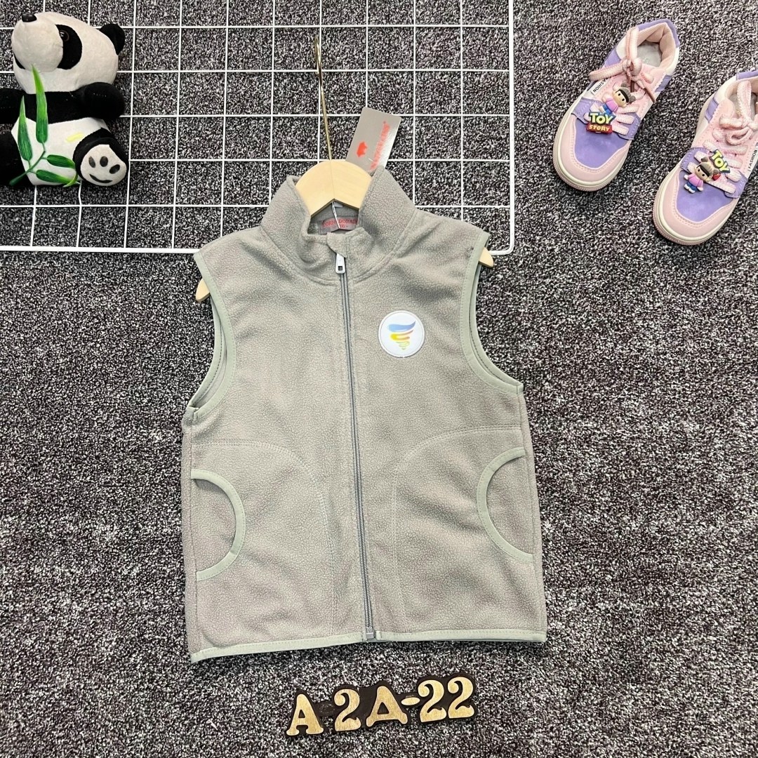 жилет детский,жилет для малыша,жилетка детская,жилет флисовый детский,жилеты из флиса для мальчиков