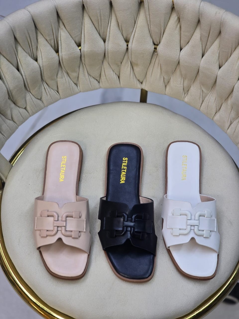 ,тапочки валентино,модные сандалии,женские модные тапочки от valentino,шлепанцы женские